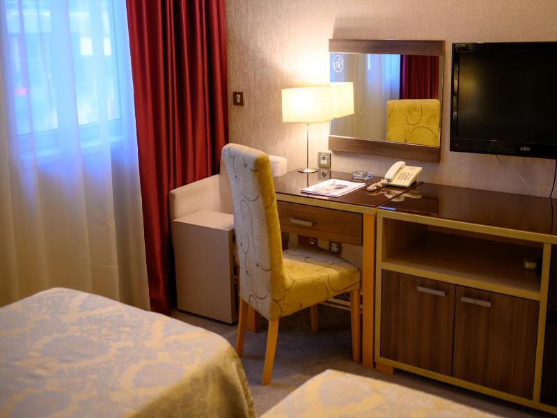 Hotel Tami Residence image