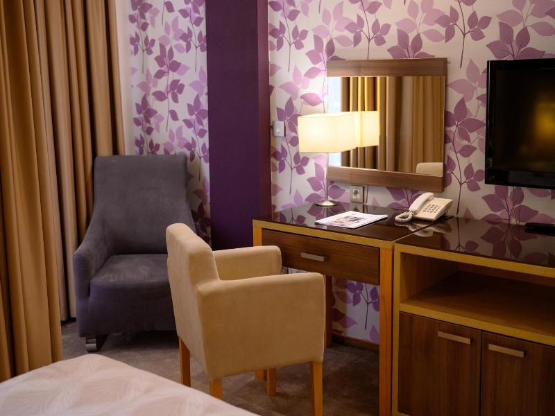 Hotel Tami Residence image
