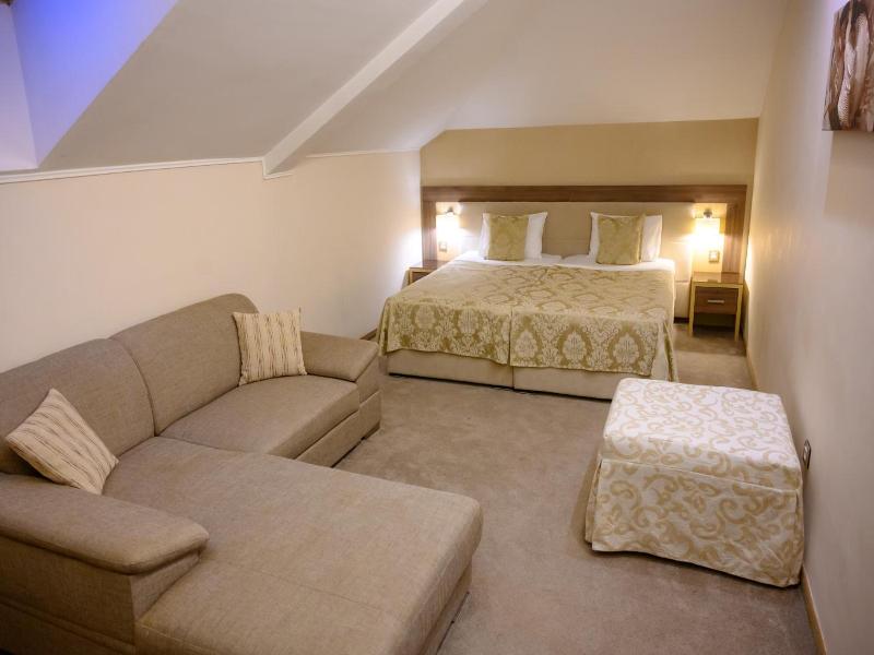 Hotel Tami Residence image