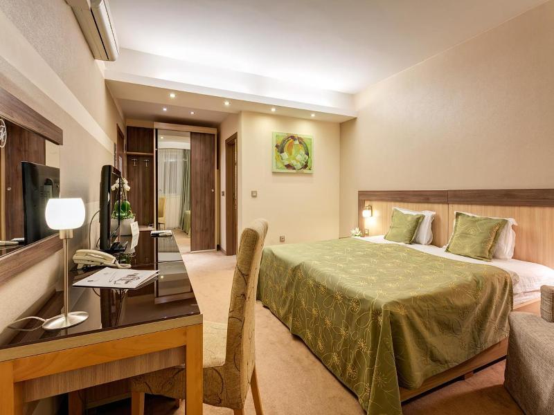 Hotel Tami Residence image