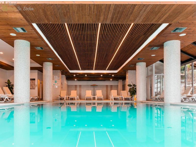 Hotel Spa Tino Sveti Stefan image