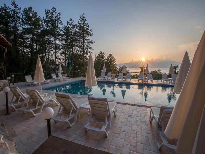 Hotel Spa Tino Sveti Stefan image