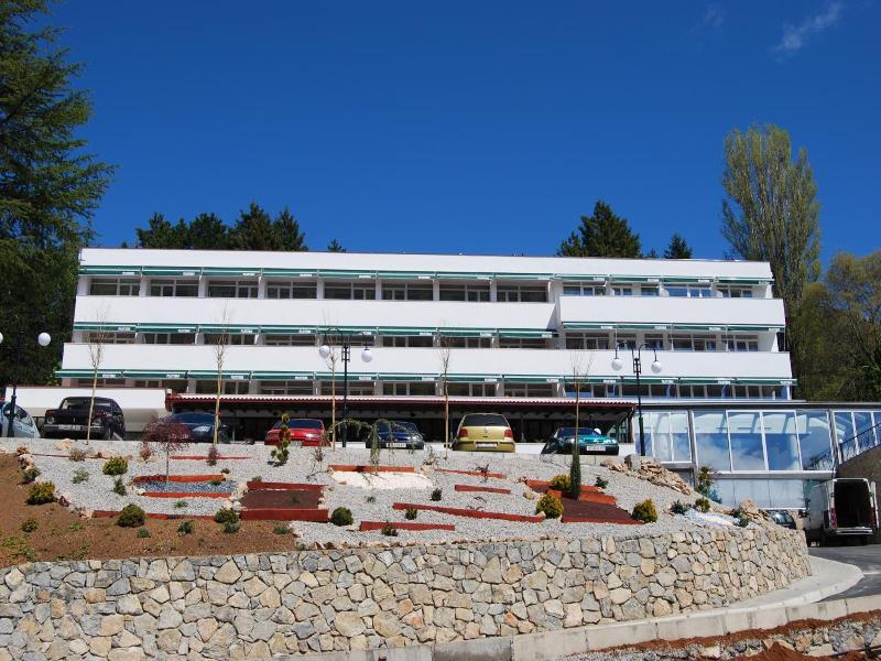 Hotel Spa Tino Sveti Stefan image