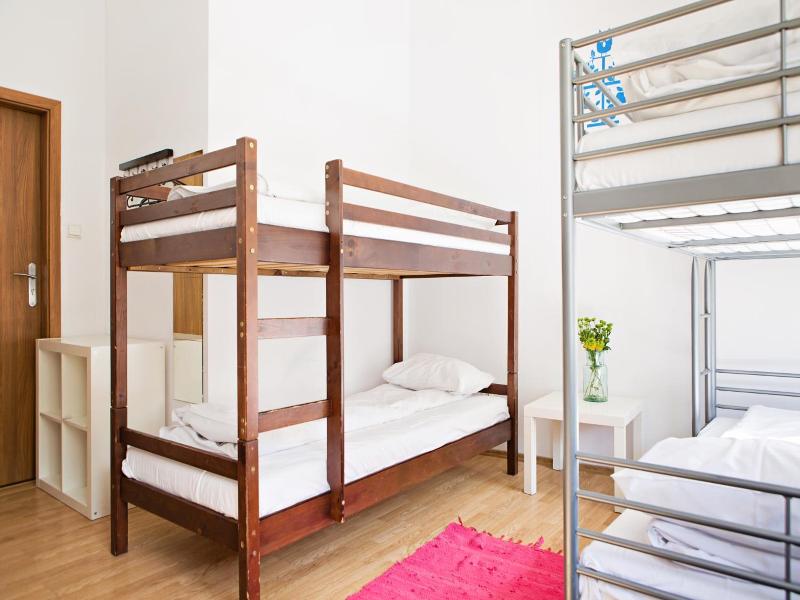 Folk Hostel image