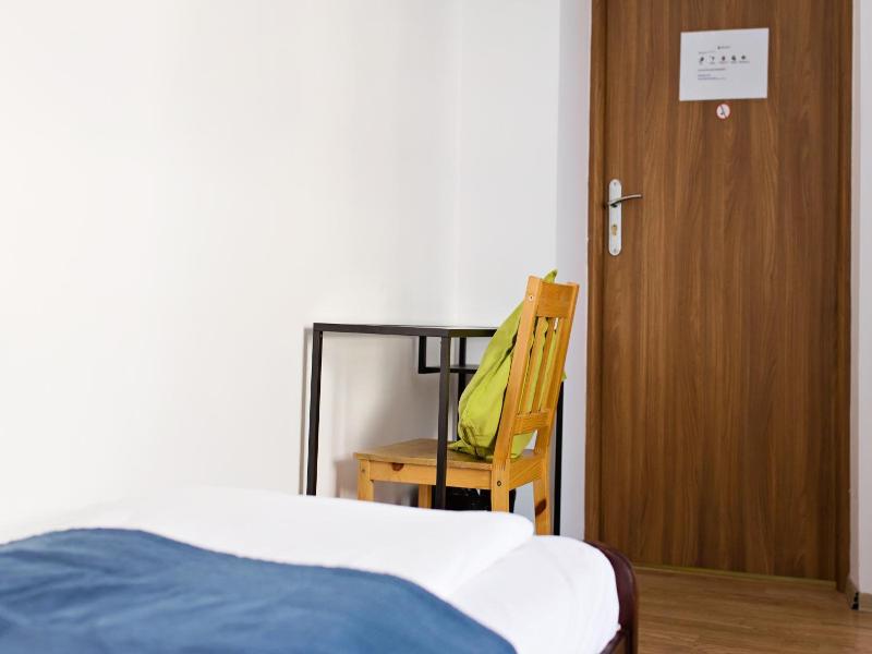Folk Hostel image