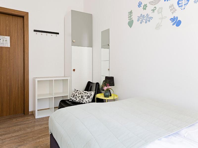 Folk Hostel image