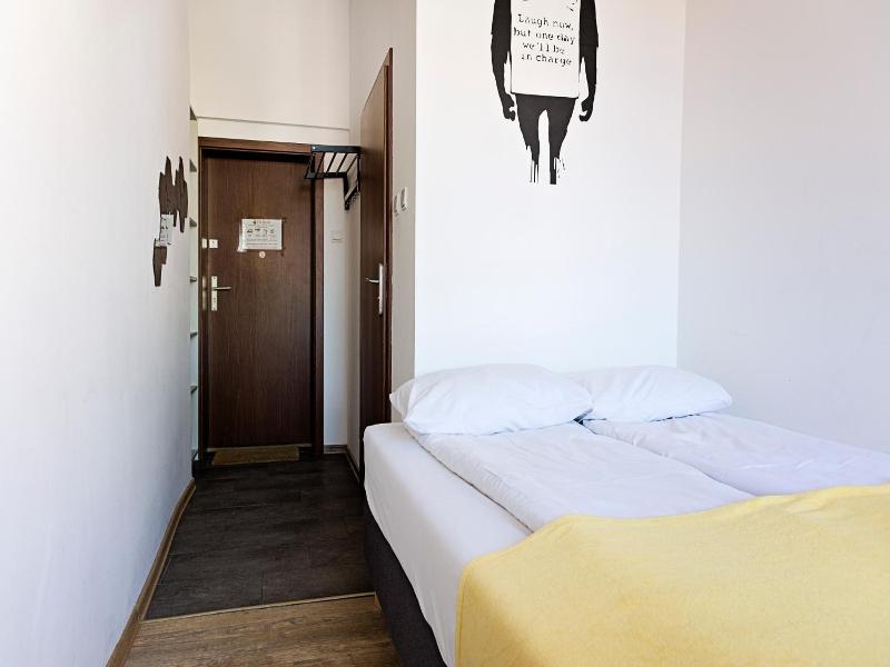 Folk Hostel image