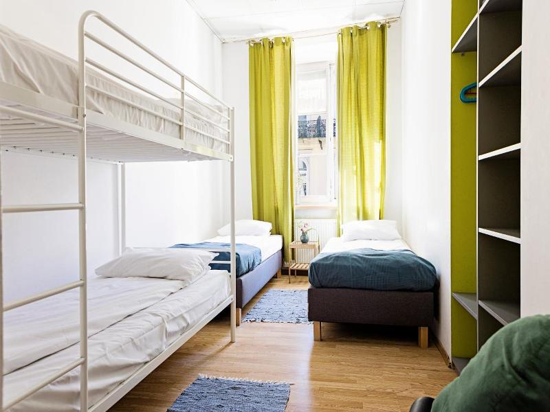 Folk Hostel image
