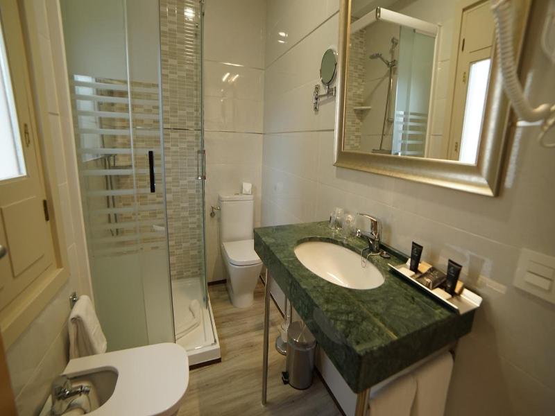 Hotel Infante Antequera image
