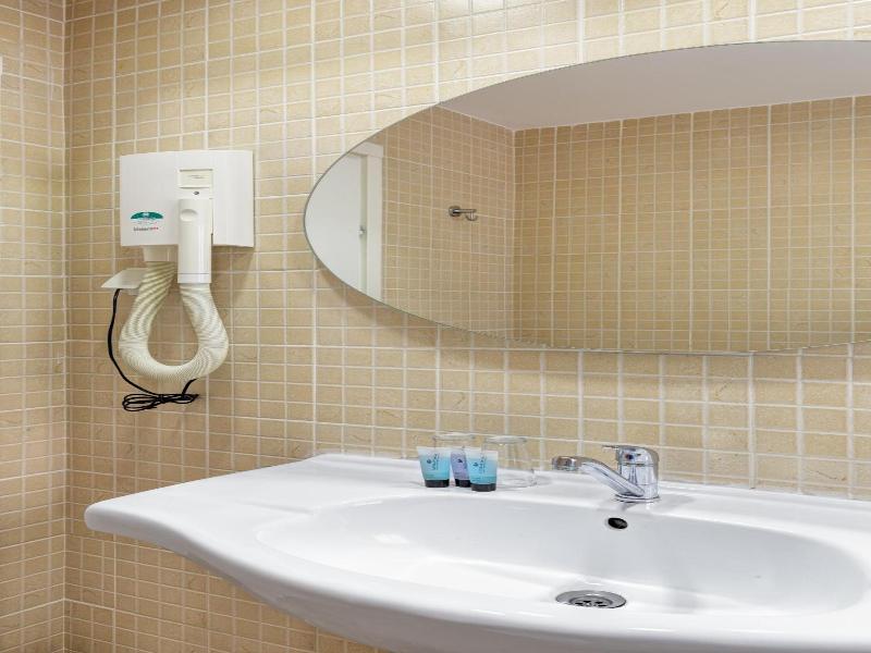 Mizpe Yam Boutique Hotel image