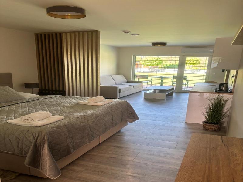 Motel M image