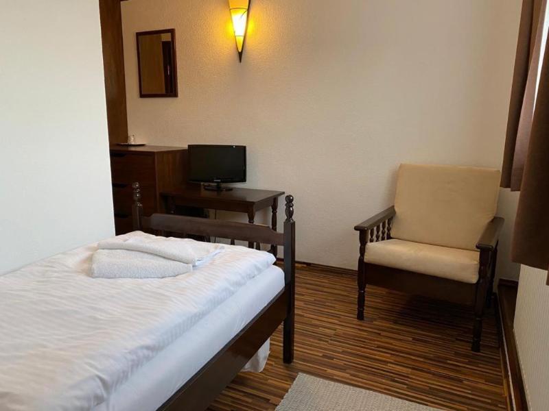Motel M image