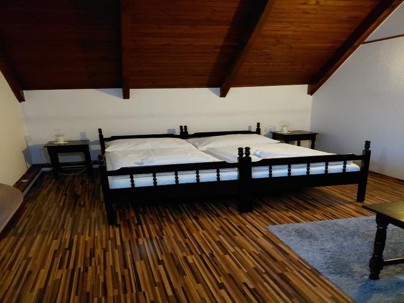 Motel M image