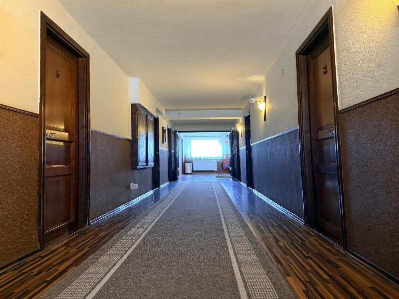 Motel M image