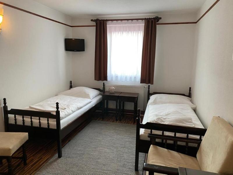 Motel M image