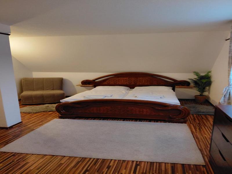 Motel M image