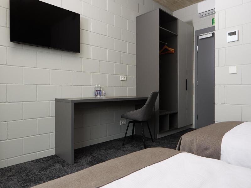Air Hotel image
