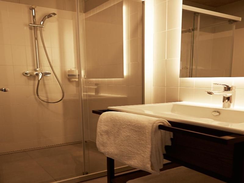 Air Hotel image