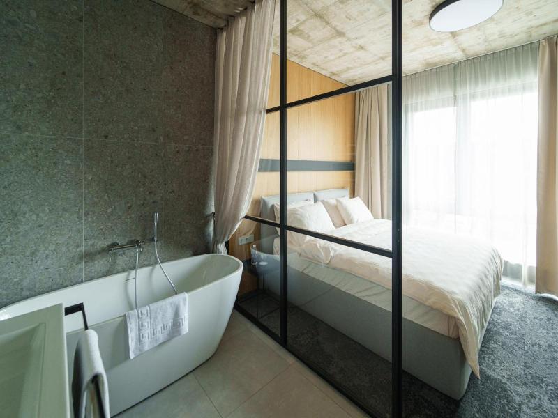 Air Hotel image