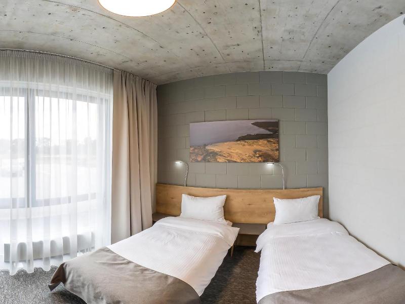 Air Hotel image