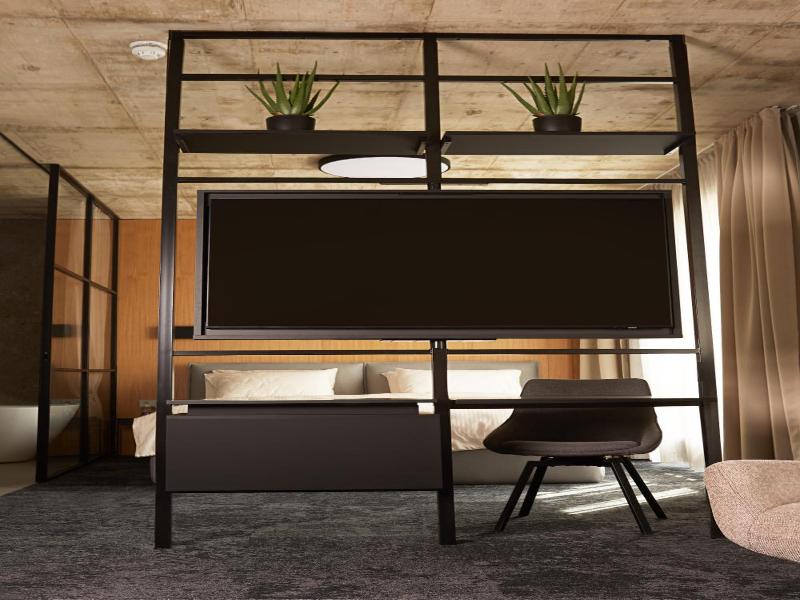 Air Hotel image