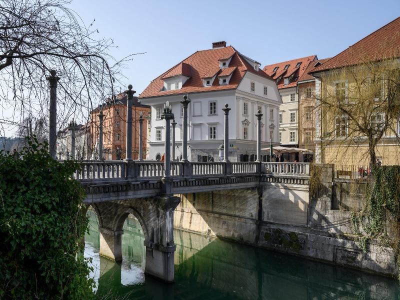 Zlata Ladjica Boutique Hotel image
