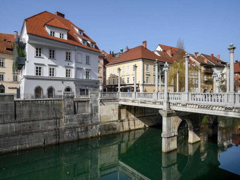 Zlata Ladjica Boutique Hotel image
