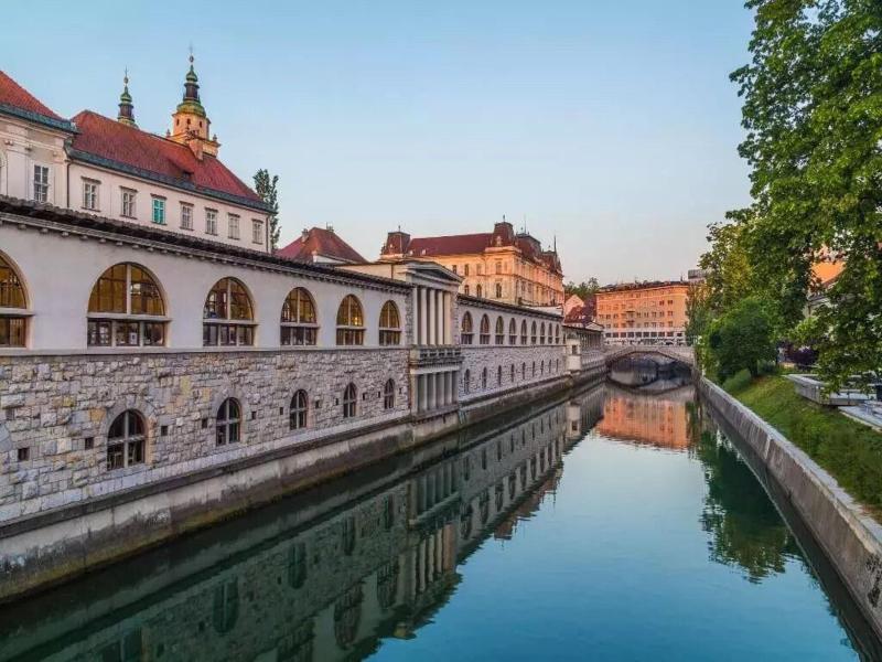 Zlata Ladjica Boutique Hotel image