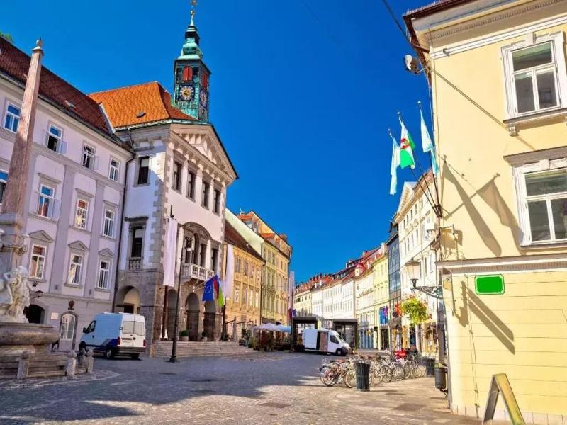 Zlata Ladjica Boutique Hotel image