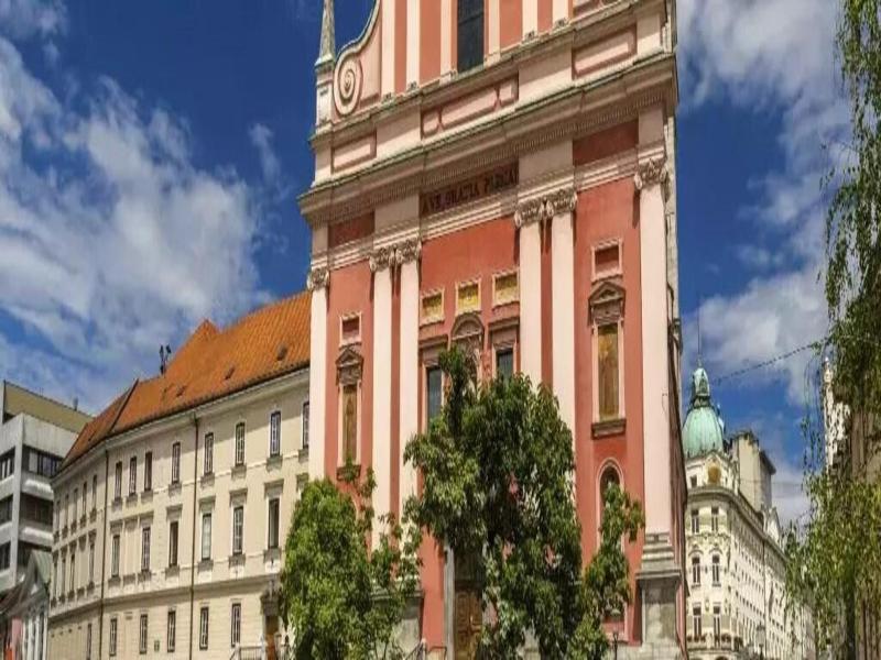 Zlata Ladjica Boutique Hotel image