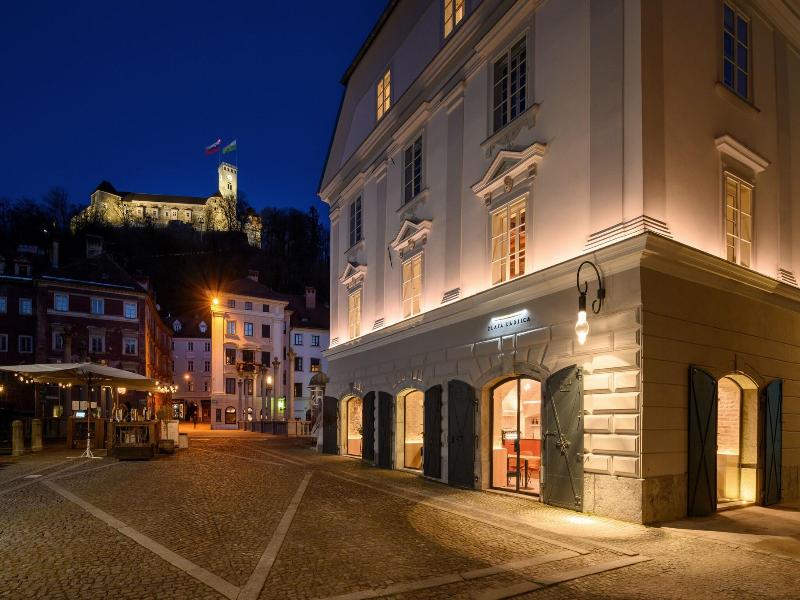 Zlata Ladjica Boutique Hotel image