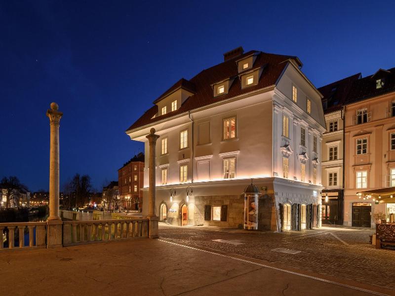 Zlata Ladjica Boutique Hotel image