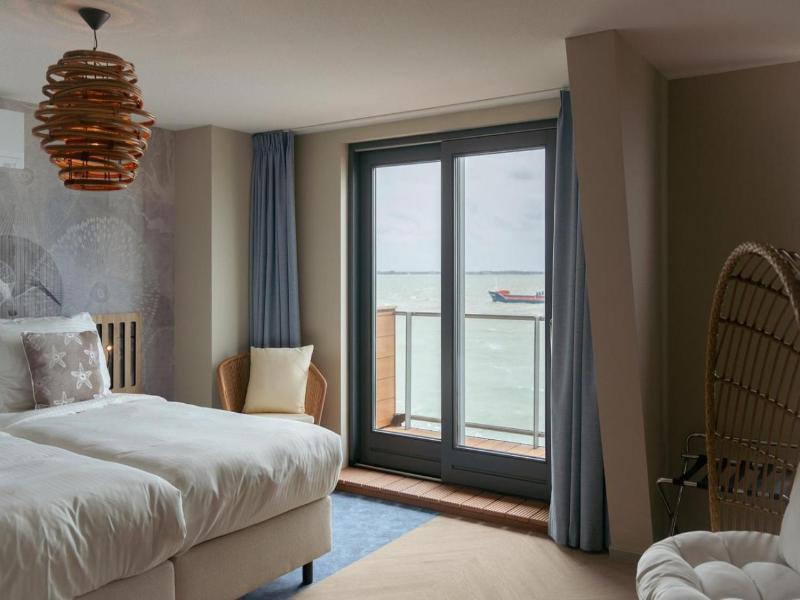Beachfront Boutiquehotel image
