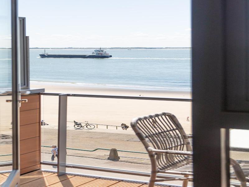 Beachfront Boutiquehotel image