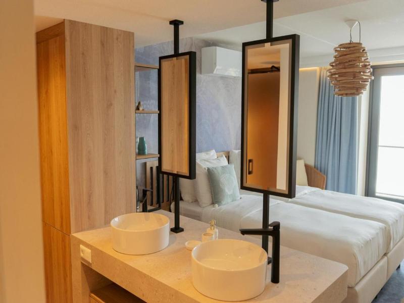 Beachfront Boutiquehotel image
