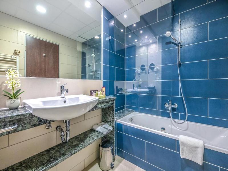 Balneo Hotel Zsori Thermal Wellness image