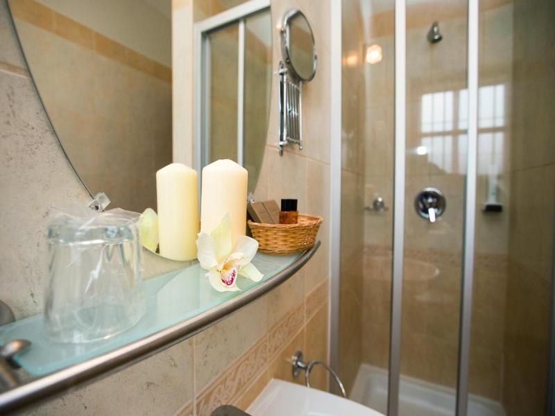 Hotel Villa Volgy Wellness Konferencia image