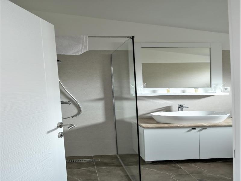 Hotel Consul image