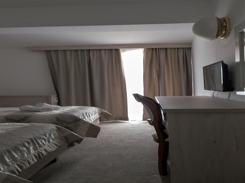 Hotel Consul image