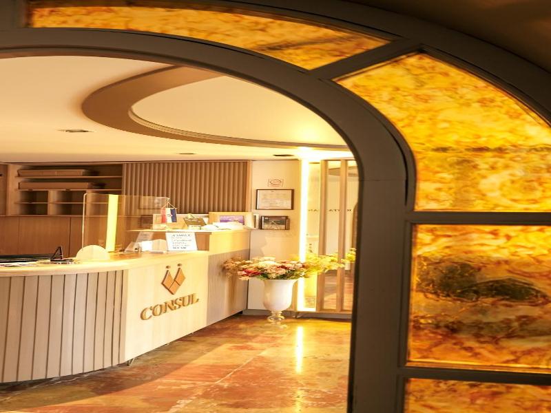 Hotel Consul image