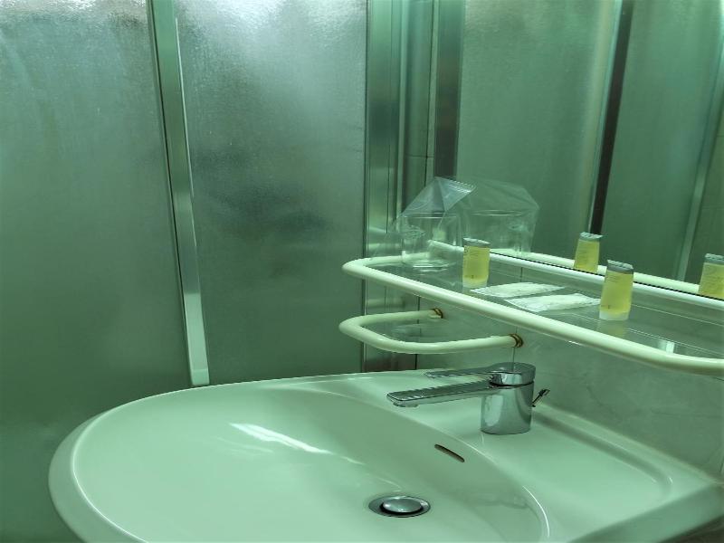 Hotel Consul image