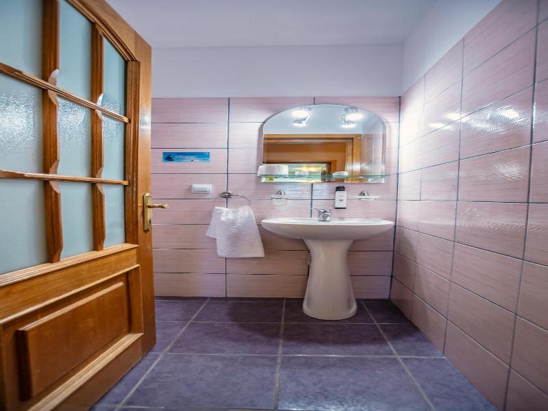Conacul Domnesc image