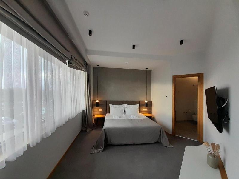 Korpa Deli Rooms image