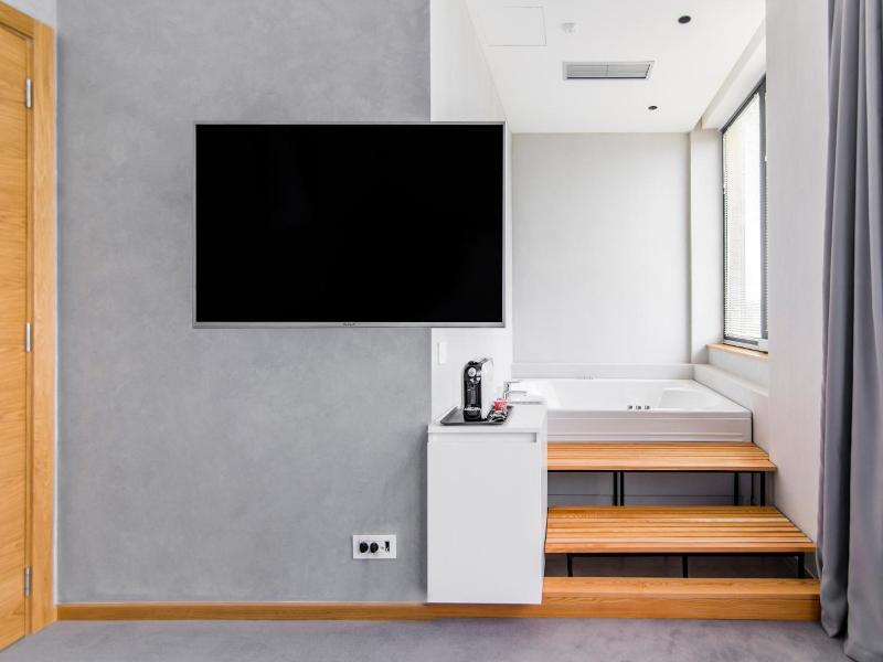 Korpa Deli Rooms image