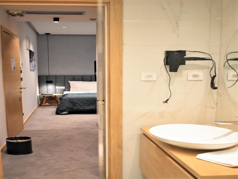 Korpa Deli Rooms image