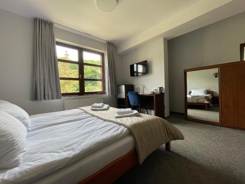 Hotel Red