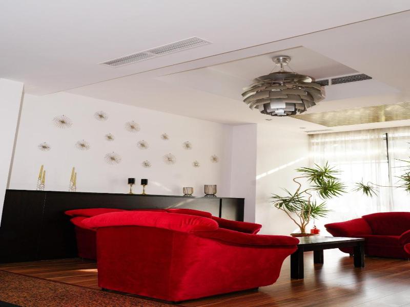 Hotel Criss image