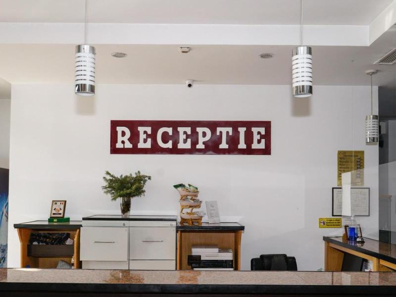 Hotel Criss image