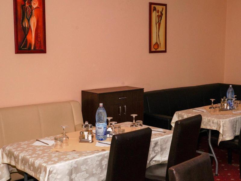 Hotel Criss image
