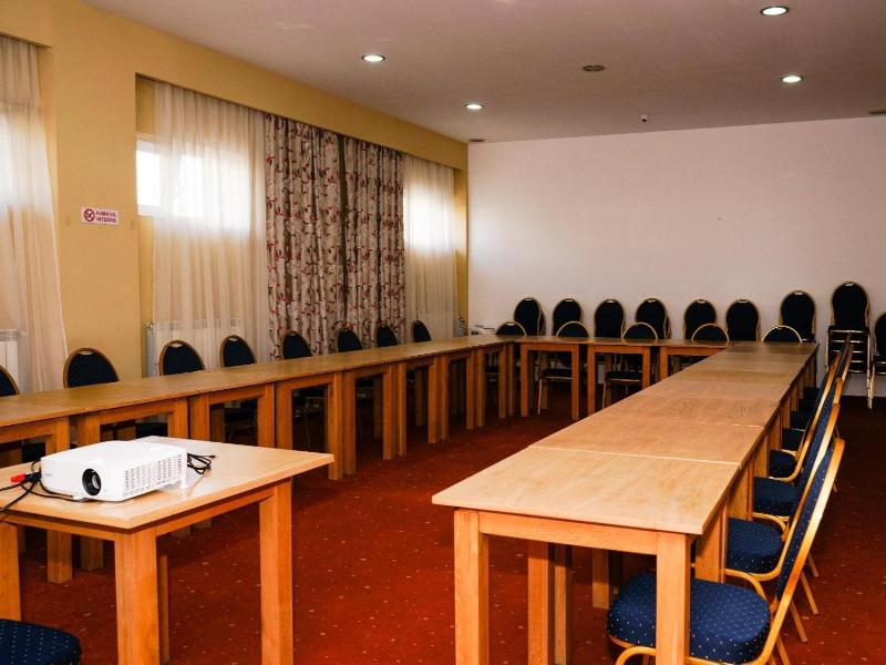 Hotel Criss image